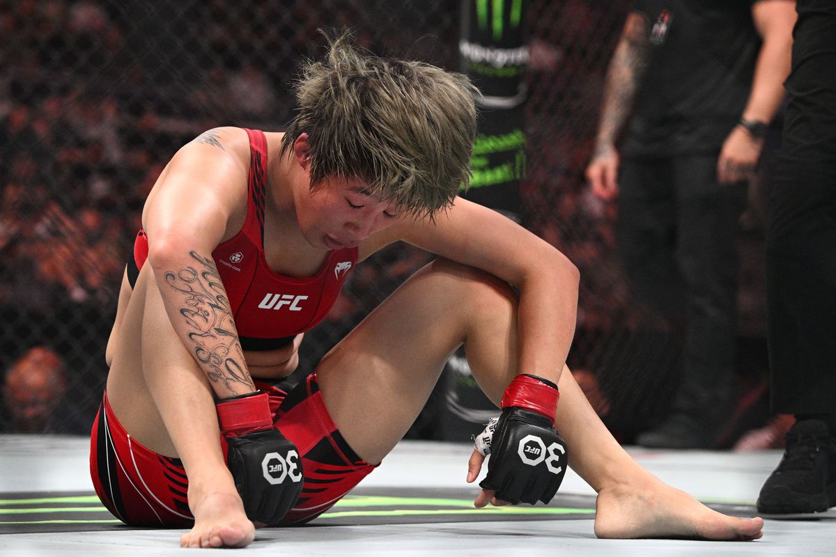 SINGAPOUR-UFC FIGHT NIGHT-COMBAT DE POIDS MOLLE POUR FEMMES