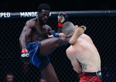 UFC Fight Night : Njokuani contre Oleksiejczuk