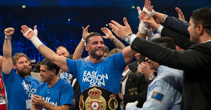 Mahmoud Charr, champion du monde WBA