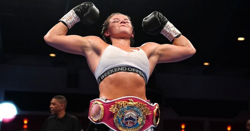 Sandy Ryan, championne du monde féminine WBO