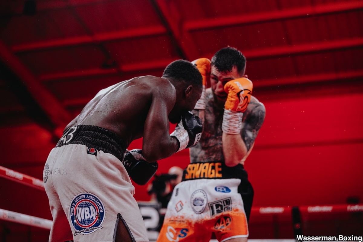 Image : Résultats de boxe : Abass Baraou bat Eggington à Telford