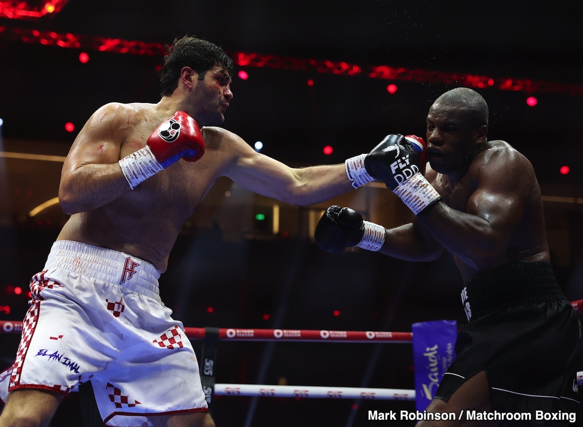 Image : Résultats de boxe : Dubois fait exploser Hrgovic pour remporter le titre intérimaire des poids lourds IBF