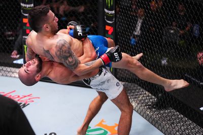 Soirée de combat UFC : Perez contre Mokaev