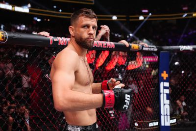 UFC 300 : Kattar contre Sterling