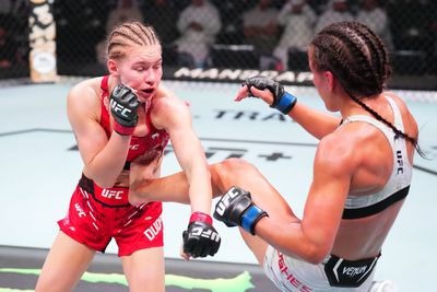 UFC Fight Night: Dudakova v Hughes